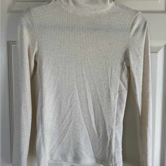 Madewell Tops - Madewell Rib Knit Turtleneck in Oatmeal XXS EUC